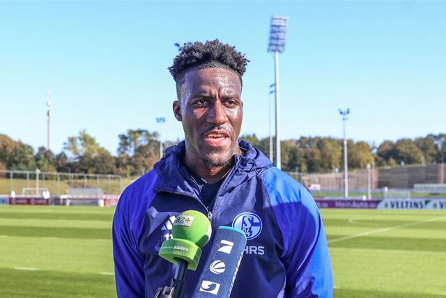 17.10.2023, Fussball, Saison 2022/2023, 2. Bundesliga, Training FC Schalke 04, Bryan Lasme (FC Schalke 04)



Foto: Tim Rehbein/RHR-FOTO