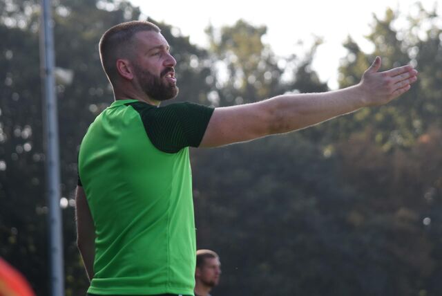 Marco Köhler, Trainer der SG Massen, kehrt nach kurzer Baby-Pause zurück an den Spielfeldrand.
