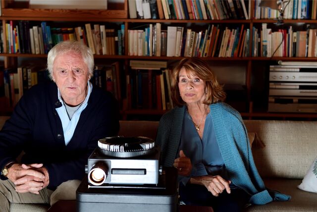 Senta Berger als Marianne und Günther Maria Halmer als Günter in einer Szene des Films „Weißt du noch“, der am 3. Dezember im Anschluss an die Preisverleihung in der Cineworld gezeigt wird.