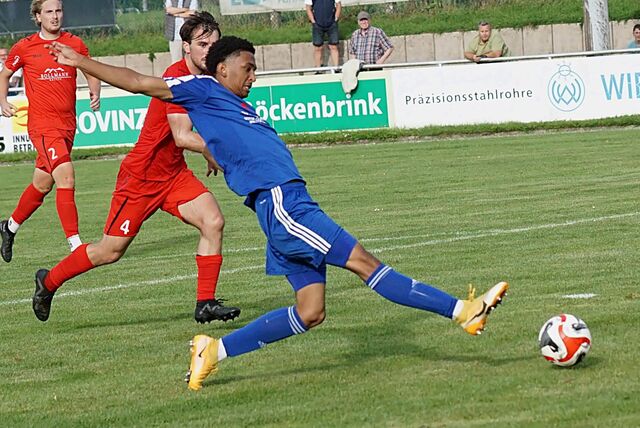 Dylan Pires traf für den HSC zum wichtigen 1:1-Zwischenstand.