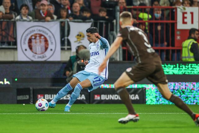23.09.2023, Fussball, 2. Bundesliga, 7. Spieltag, Saison 2023/2024, FC St. Pauli – FC Schalke 04, Yusuf Kabadayi (FC Schalke 04)


Foto: Tim Rehbein/RHR-FOTO