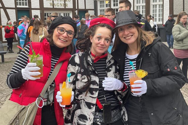 Bald dürfte auch Werne wieder in Karnevalsstimmung kommen, wie hier beim Rosenmontagszug 2023.