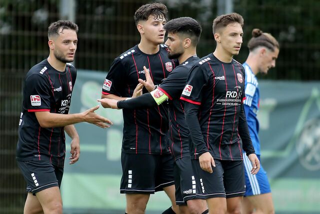 Türkspor Dortmund trifft auf die SpVgg Vreden. Wir tickern die Oberliga Westfalen live.