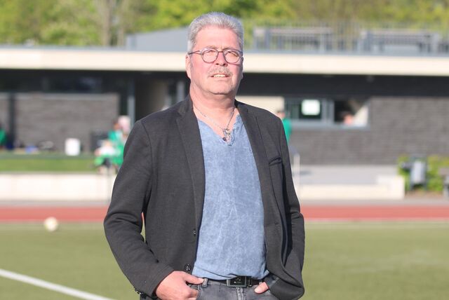 Norbert Hanning guckt in die Kamera.