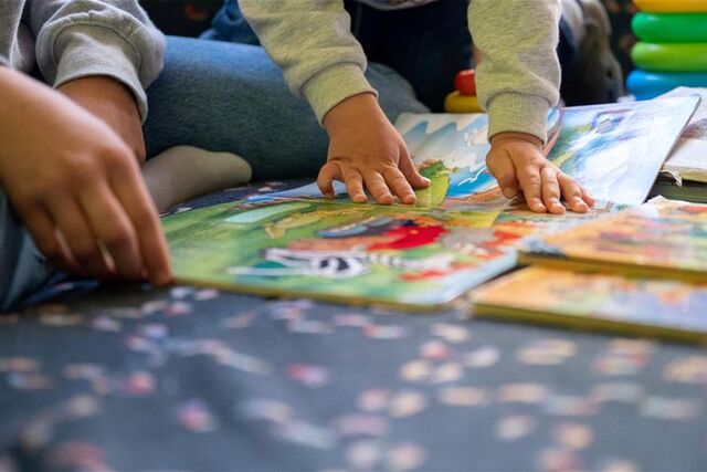 Kinder in eine Kita.