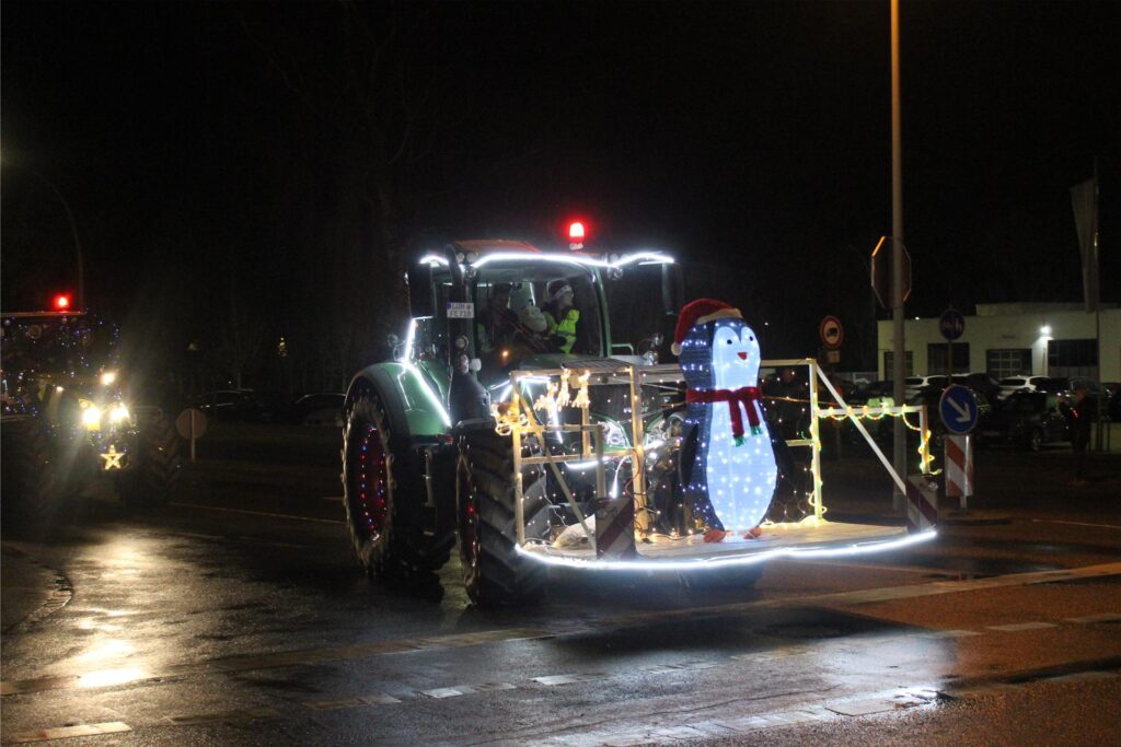 Trecker bei Lichterfahrt in Werne Trecker bei Lichterfahrt in Werne