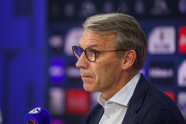 Knäbel war im April 2018 als Technischer Direktor zum FC Schalke 04 gestoßen. Jetzt zieht er sich vorzeitig zurück.