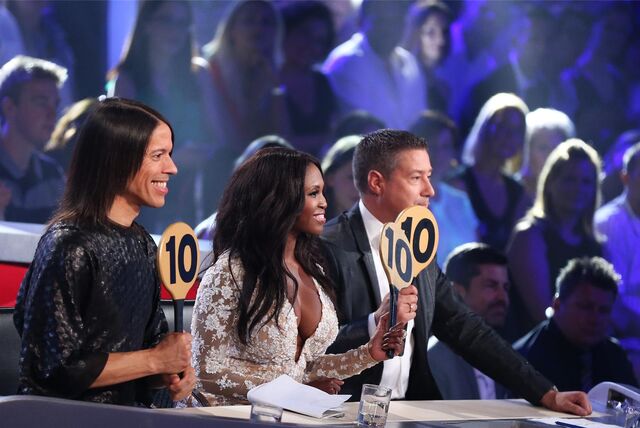 Die Jury bestehend aus Jorge Gonzalez (l-r), Motsi Mabuse und Joachim Llambi