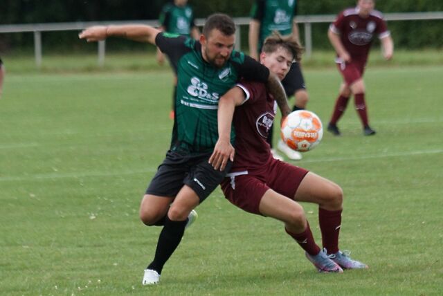 Ozan Kiris (l.) will bei SuS Lünern bleiben und etwas aufbauen.