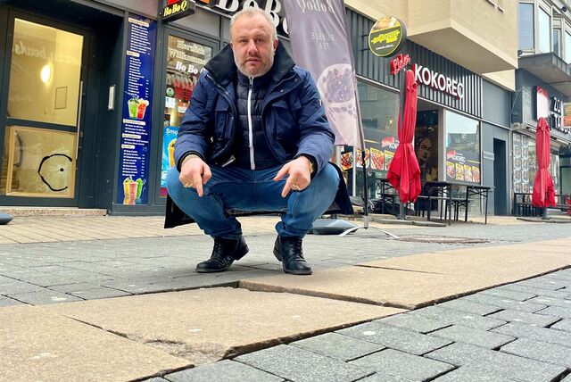 Isa Dalmann hat ein Goldschmuck-Geschäft an der Brückstraße in Dortmund und klagt über die Zustände.