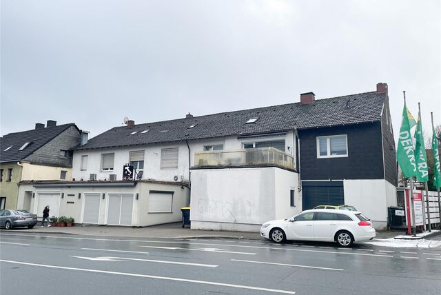 Über der bekannten und beliebten Pizzeria „Mr. Pizza“ an der Provinzialstraße 218 wird eine Wohnung zwangsversteigert.