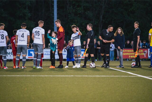 Der Werner SC beim Einlaufen