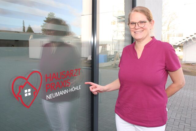 Heike Neumann-Höhle hat am 1. Februar ihre eigene Praxis in Lünen eröffnet und ist nunmehr als neue Hausärztin für Kassen- und Privatpatienten tätig.