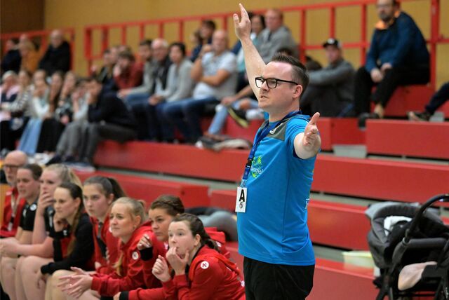 Jan Battenberg und die Handballerinnen des VfL Brambauer gingen in Hamm leer aus.