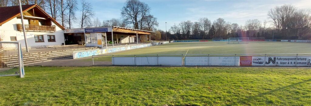 Am Rande des VfL-Sportplatzes in Schwerte steht das Vereinsheim.