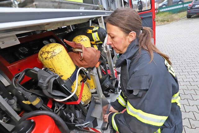 Marta Encarnacao ist Feuerwehrfrau. Sie gehört zur Löschgruppe Alte Heide in Unna.