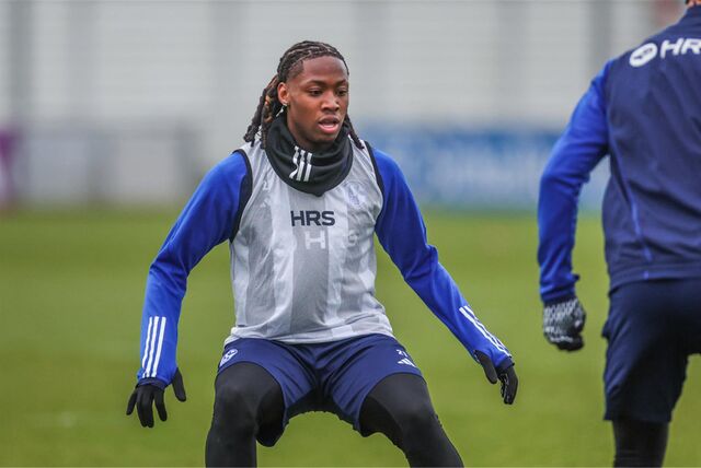 03.02.2024, Fussball, 2. Bundesliga, 18. Spieltag, Saison 2023/2024, FC Schalke 04 – Eintracht Braunschweig, Brandon Soppy (FC Schalke 04)


Foto: Tim Rehbein/RHR-FOTO