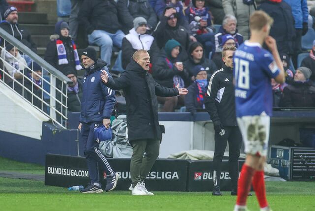 11.02.2024, Fussball, 2. Bundesliga, 21. Spieltag, Saison 2023/2024, Holstein Kiel – FC Schalke 04, Cheftrainer Karel Geraerts (FC Schalke 04)


Foto: Tim Rehbein/RHR-FOTO


Foto: Tim Rehbein/RHR-FOTO


Foto: Tim Rehbein/RHR-FOTO