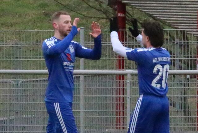 Moritz Majewski (l.) markierte in Obersprockhövel den Treffer zum 2:0 für den Holzwickeder SC.
