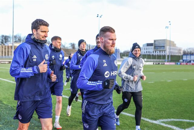 22.01.2024, Fussball, Saison 2023/2024, 1. Bundesliga, Training FC Schalke 04, v. l. Marcin Kaminski (FC Schalke 04), Tomas Kalas (FC Schalke 04)