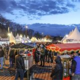 Das Festi Ramazan in Dortmund auf dem Parkplatz der Westfalenhallen am Remydamm.