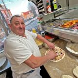 Salvatore Santoro ist Inhaber der beliebten Pizzaeria Taormina.
