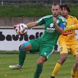 Moritz Müller (M.) und der Holzwickeder SC treten am Sonntag beim BSV Schüren an.