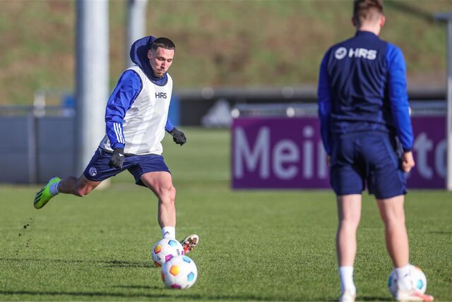 23.01.2024, Fussball, Saison 2023/2024, 2. Bundesliga, Training FC Schalke 04, Darko Churlinov (FC Schalke 04)