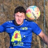 Moritz Denninghoff beim Kopfball.