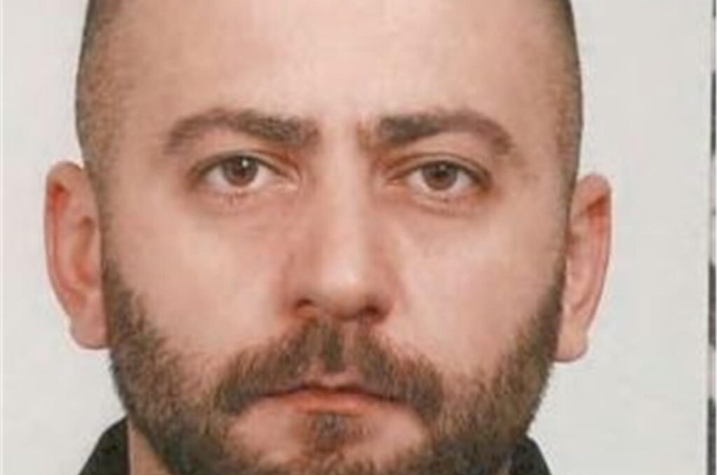 Gesucht: Ayman Dawoud Kirit. Gegen ihn liegt ein Haftbefehl des Amtsgerichtes Bielefeld vor.