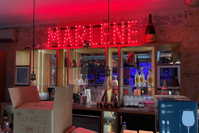 Das Licht geht aus in der Marlene Bar in der Dortmunder Innenstadt.
