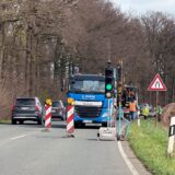 An der Olfener Straße regelt derzeit wieder eine Baustellenampel den Verkehr.