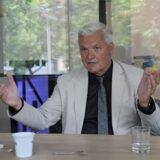 Hubert Hüppe bei einem Interview beim Hellweger Anzeiger in Unna.