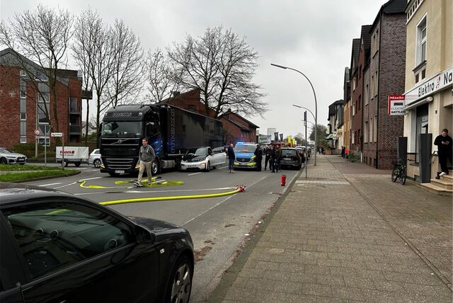 Der Zusammenstoß auf der Lünener Straße sorgte für eine Sperrung.