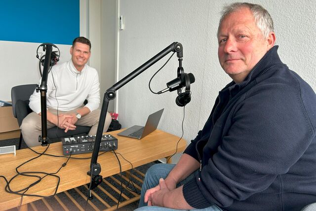 Gastgeber Chris Thannheiser (l.) hatte im Übersteiger-Podcast Hansi Küpper zu Gast.