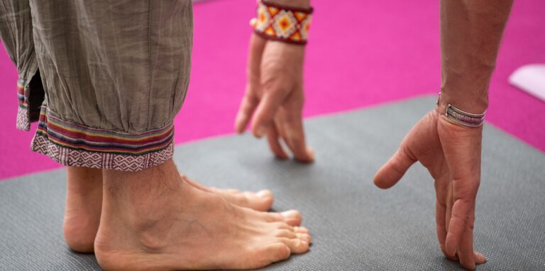In Schwerte gibt es zahlreiche Sport- und Fitnessangebote. Auch Yoga ist dabei. (Symbolfoto)