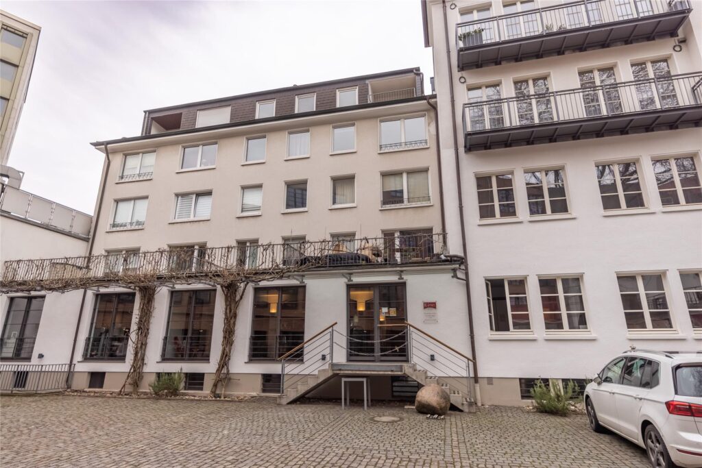 Diese historischen Gebäude der Kornbrennerei im Hinterhof am Schwanenwall in Dortmund wurden renoviert. „Ich wollte, dass der Handwerkscharakter wieder zu sehen ist“, so Felix Krämer.