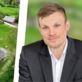 Vorne die Gastwirtschaft, hinten das Hotel: dieses Gebäudeensemble soll es so nicht mehr geben. Der Eigentümer der Kreutzkamp-Fläche in Cappenberg will das Hotel abreißen, auf der umliegenden Freifläche sind drei Mehrfamilienhäuser geplant – zusätzlich zu den zwei Mehrfamilienhäusern, die die Volksbank bauen wird.