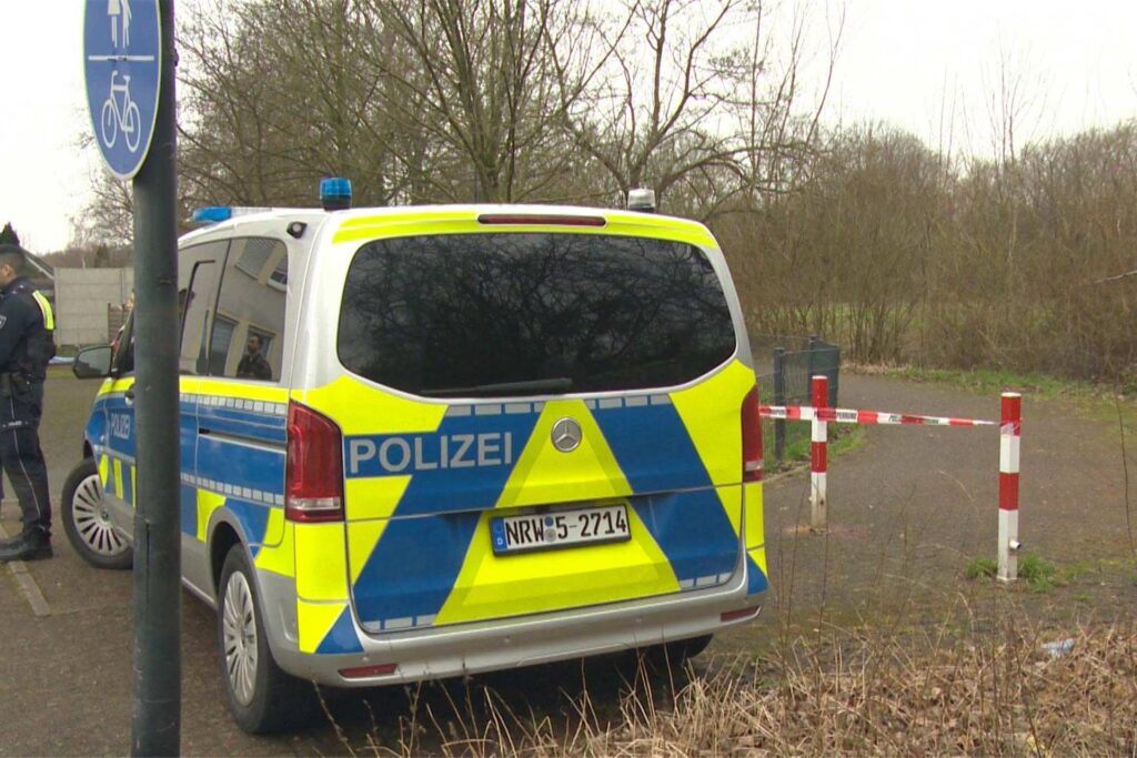 Polizeieinsatz in Bönen nach vermeintlicher Messerattacke. 