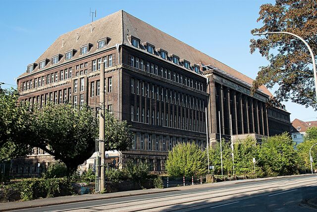 Die ehemalige Hoesch-Zentrale an der Rheinischen Straße