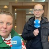 Gerichtsreporter Werner von Braunschweig ordnet den Prozesstag gemeinsam mit Marie Rademacher ein.