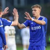 19.04.2024, Fussball, 2. Bundesliga, 30. Spieltag, Saison 2023/2024, SV Elversberg 07 – FC Schalke 04, Keke Topp (FC Schalke 04) jubelt nach seinem Tor zum 1 zu 1.