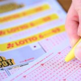 Kreuze setzen auf Lottoschein für den Eurojackpot