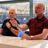 Die Fußball-Legenden Klaus Fischer und Rüdiger Abramczik sprechen im Legenden-Talk über die aktuelle Situation.