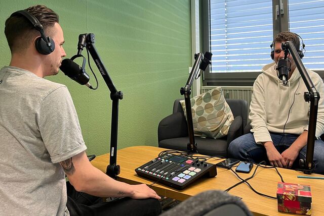 Patrick Schröer und Nico Ebmeier beim Podcast.