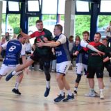 Sowohl der HC Heeren-Werve (dunkle Trikots) als auch der TuS Wesfalia Kamen gewannen ihre Spiele.