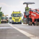 Einsatzfahrzeuge auf der A1 bei Unna nach einem Unfall