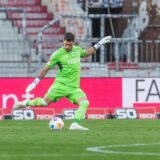 Auch gegen Osnabrück ein großer Rückhalt: Schalke-Torwart Marius Müller.