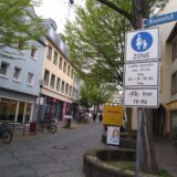 Beschilderung eingangs des Fußgängerzonenbereichs der Wasserstraße