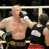 Die ehemalige Boxweltmeisterin Regina Halmich und Fernsehmoderator Stefan Raab beim Fight 2007.